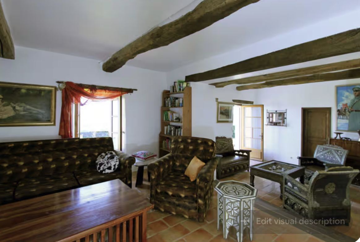 Living room seating area at Mongaudon